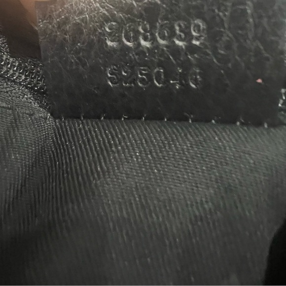 Gucci Black GG Canvas And Leather Abbey Pocket Tote - Picture 16 of 16